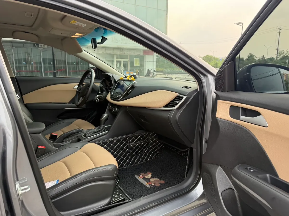2022 Chevrolet Monza 1.5L 113HP L4 6AT,autocango,china used car exporter,china ev exporter,chinese used car exporter,chinese used ev exporter