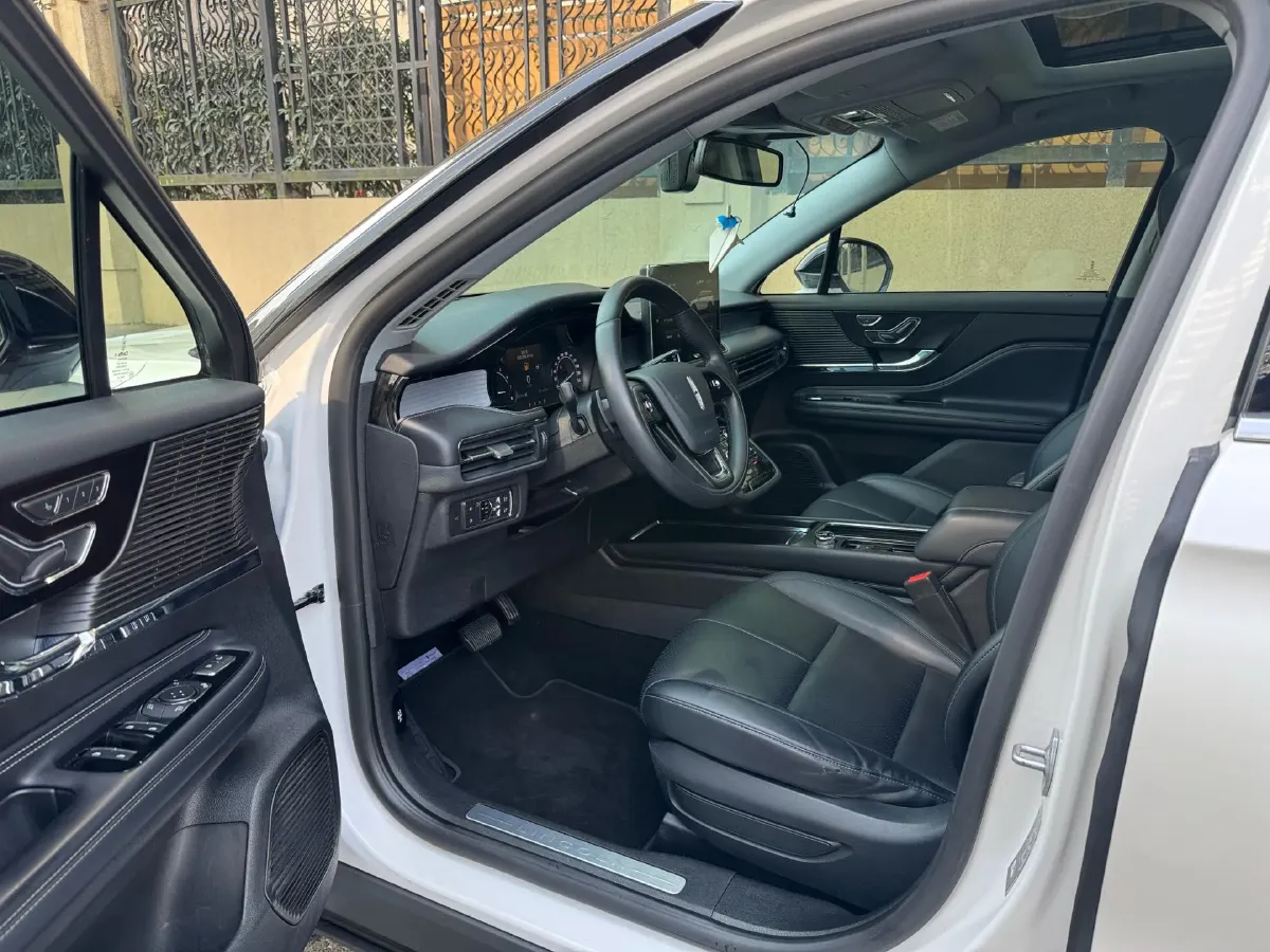 2020 Lincoln Corsair 2.0T 245HP L4 8AT,autocango,china used car exporter,china ev exporter,chinese used car exporter,chinese used ev exporter