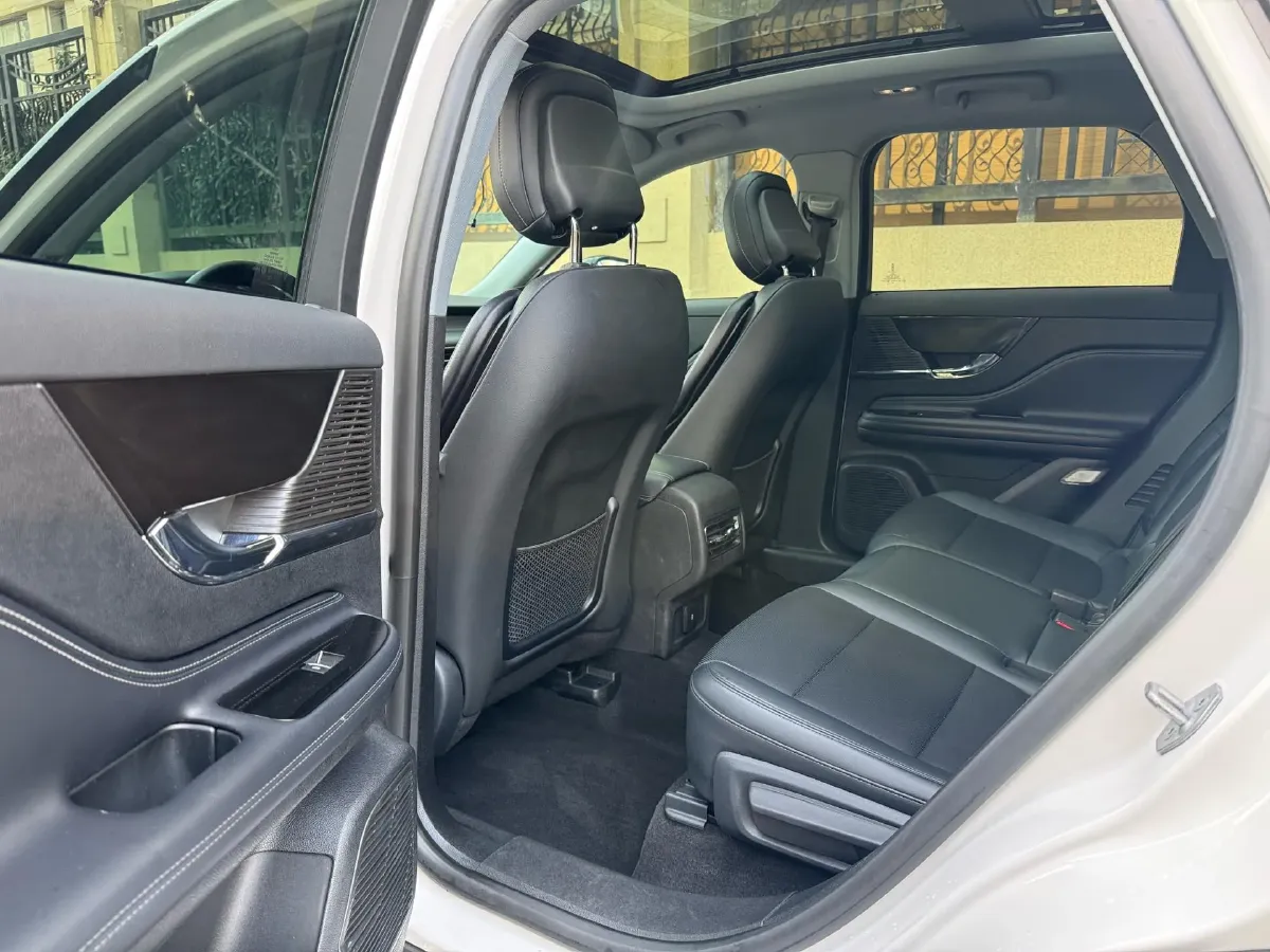 2020 Lincoln Corsair 2.0T 245HP L4 8AT,autocango,china used car exporter,china ev exporter,chinese used car exporter,chinese used ev exporter