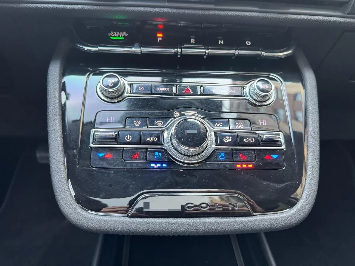 2020 Lincoln Corsair 2.0T 245HP L4 8AT,autocango,china used car exporter,china ev exporter,chinese used car exporter,chinese used ev exporter