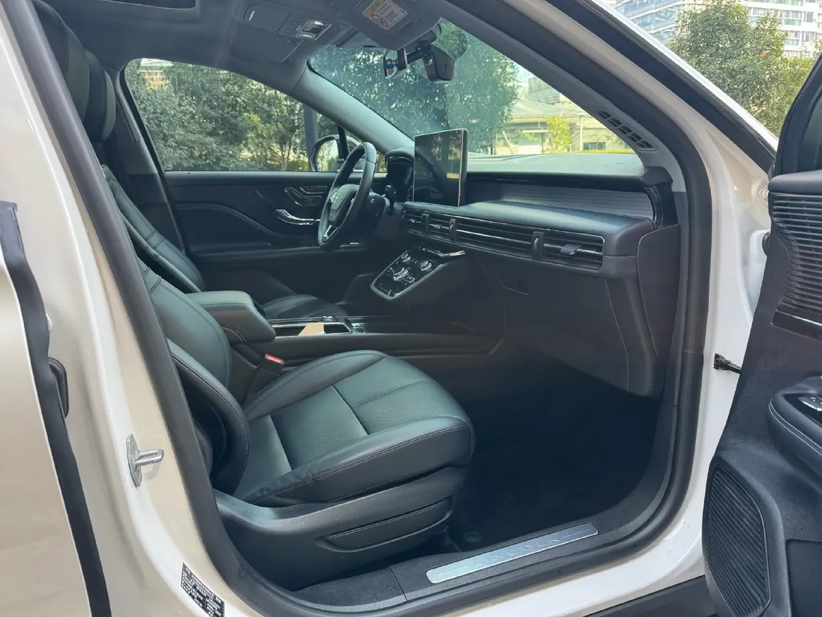 2020 Lincoln Corsair 2.0T 245HP L4 8AT,autocango,china used car exporter,china ev exporter,chinese used car exporter,chinese used ev exporter