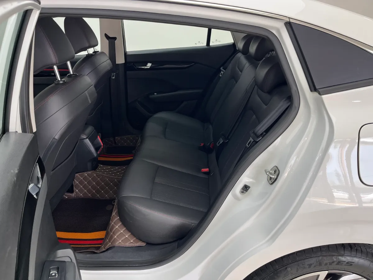 2021 DongFeng Aeolus YiXuan 1.5T 150HP L4 6DCT,autocango,china used car exporter,china ev exporter,chinese used car exporter,chinese used ev exporter