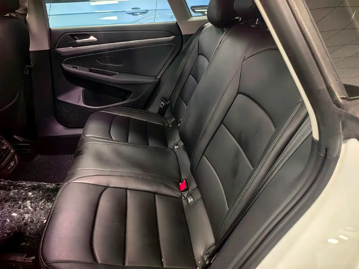 2024 Volkswagen Lamando 1.2T 116HP L4 7DCT,autocango,china used car exporter,china ev exporter,chinese used car exporter,chinese used ev exporter