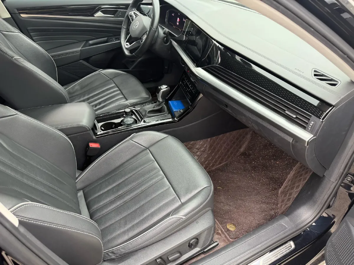 2023 Volkswagen Passat 2.0T 186HP L4 7DCT,autocango,china used car exporter,china ev exporter,chinese used car exporter,chinese used ev exporter