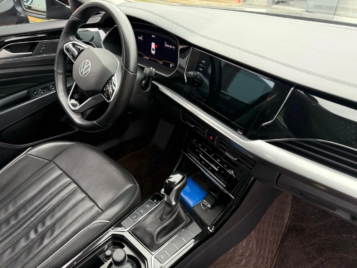2023 Volkswagen Passat 2.0T 186HP L4 7DCT,autocango,china used car exporter,china ev exporter,chinese used car exporter,chinese used ev exporter