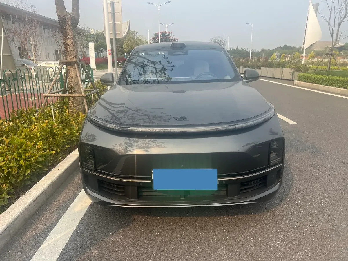 2022 Li L9 Range Extended 154HP REEV 42.6KWH,autocango,china used car exporter,china ev exporter,chinese used car exporter,chinese used ev exporter