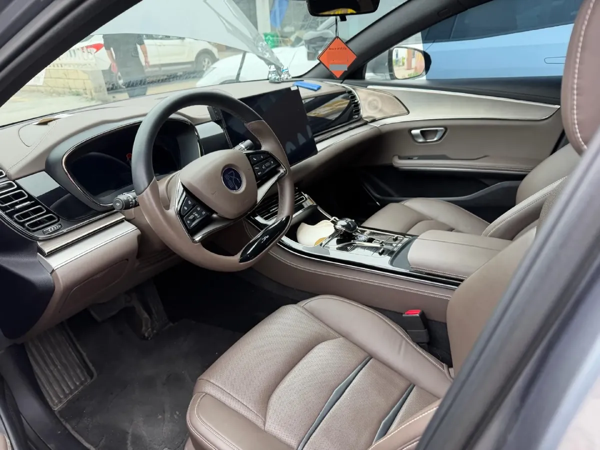 2020 WEY VV7 2.0T 227HP L4 7DCT PHEV,autocango,china used car exporter,china ev exporter,chinese used car exporter,chinese used ev exporter