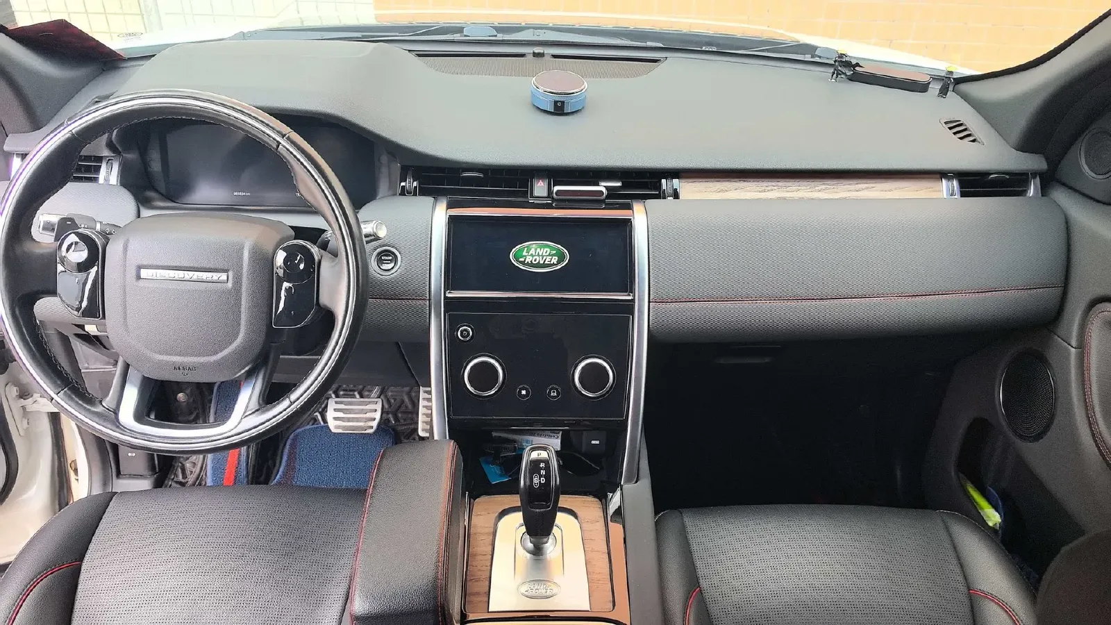 2020 Land Rover Discovery Sport 2.0T 249HP L4 9AT,autocango,china used car exporter,china ev exporter,chinese used car exporter,chinese used ev exporter