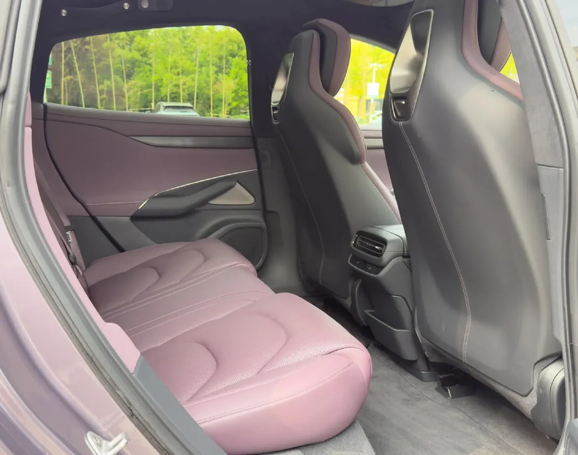 2024 MI SU7 BEV 101KWH,autocango,china used car exporter,china ev exporter,chinese used car exporter,chinese used ev exporter