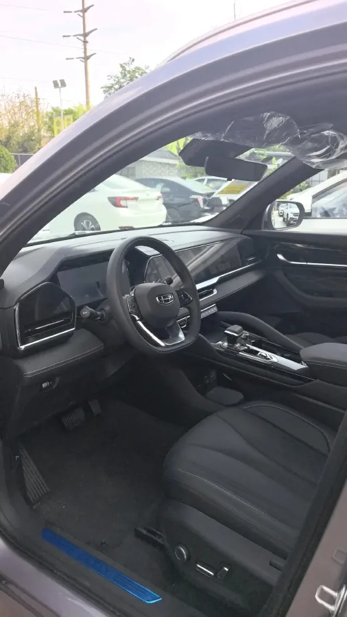 2024 Geely Monjaro 2.0T 218HP L4 7DCT,autocango,china used car exporter,china ev exporter,chinese used car exporter,chinese used ev exporter