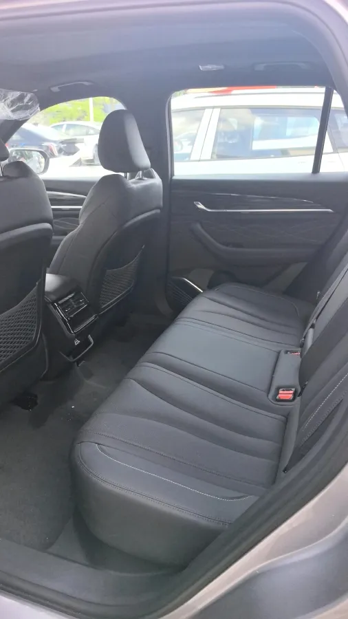 2024 Geely Monjaro 2.0T 218HP L4 7DCT,autocango,china used car exporter,china ev exporter,chinese used car exporter,chinese used ev exporter