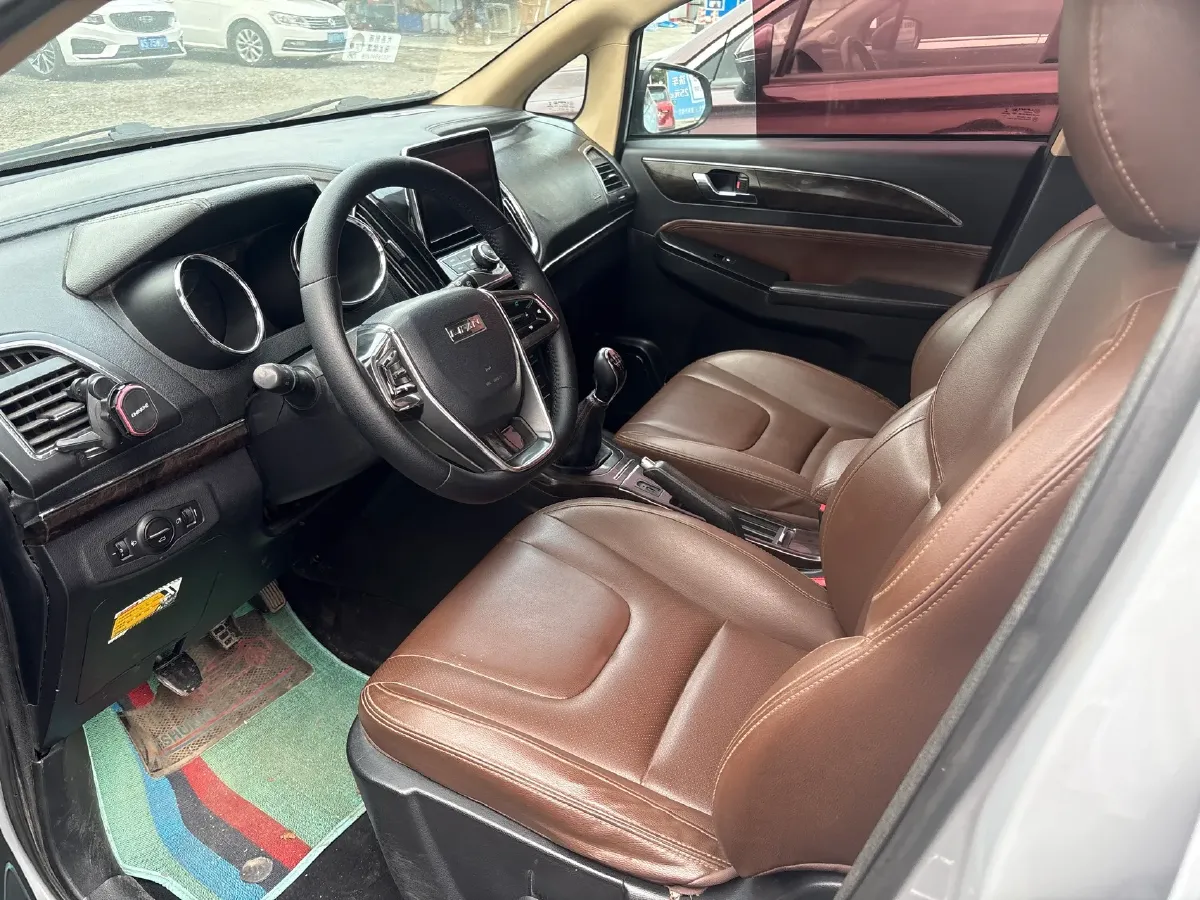 2017 LiFan XuanLang 1.8L 133HP L4 5MT,autocango,china used car exporter,china ev exporter,chinese used car exporter,chinese used ev exporter