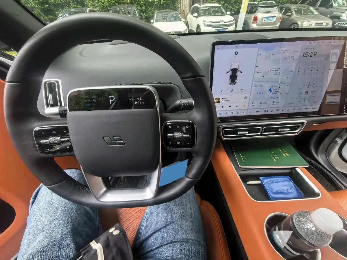 2023 Li L7 Range Extended 154HP REEV 40.9KWH,autocango,china used car exporter,china ev exporter,chinese used car exporter,chinese used ev exporter