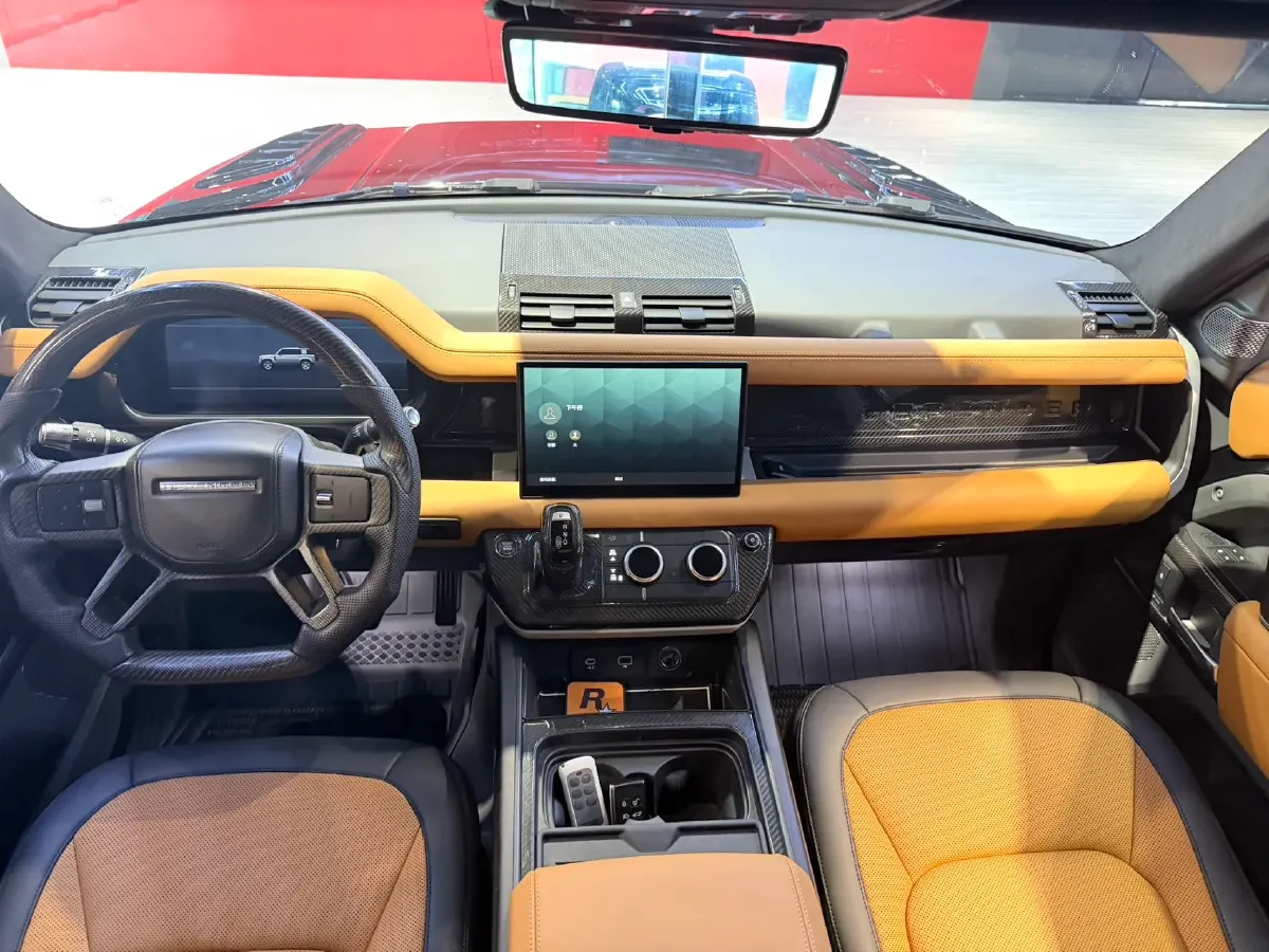 2021 Land Rover Defender 3.0T 400HP L6 8AT,autocango,china used car exporter,china ev exporter,chinese used car exporter,chinese used ev exporter