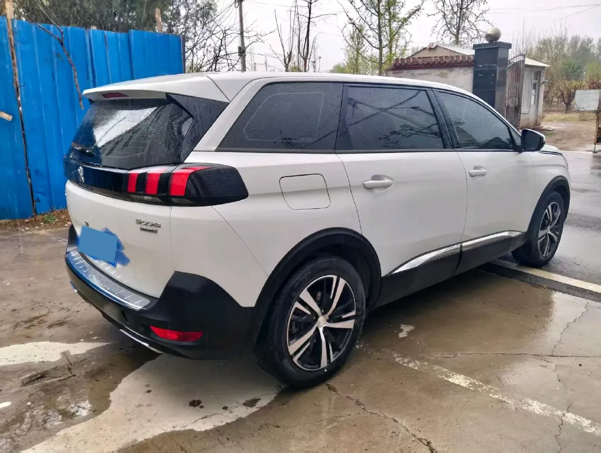2021 Peugeot 5008 1.6T 170HP L4 8AT,autocango,china used car exporter,china ev exporter,chinese used car exporter,chinese used ev exporter