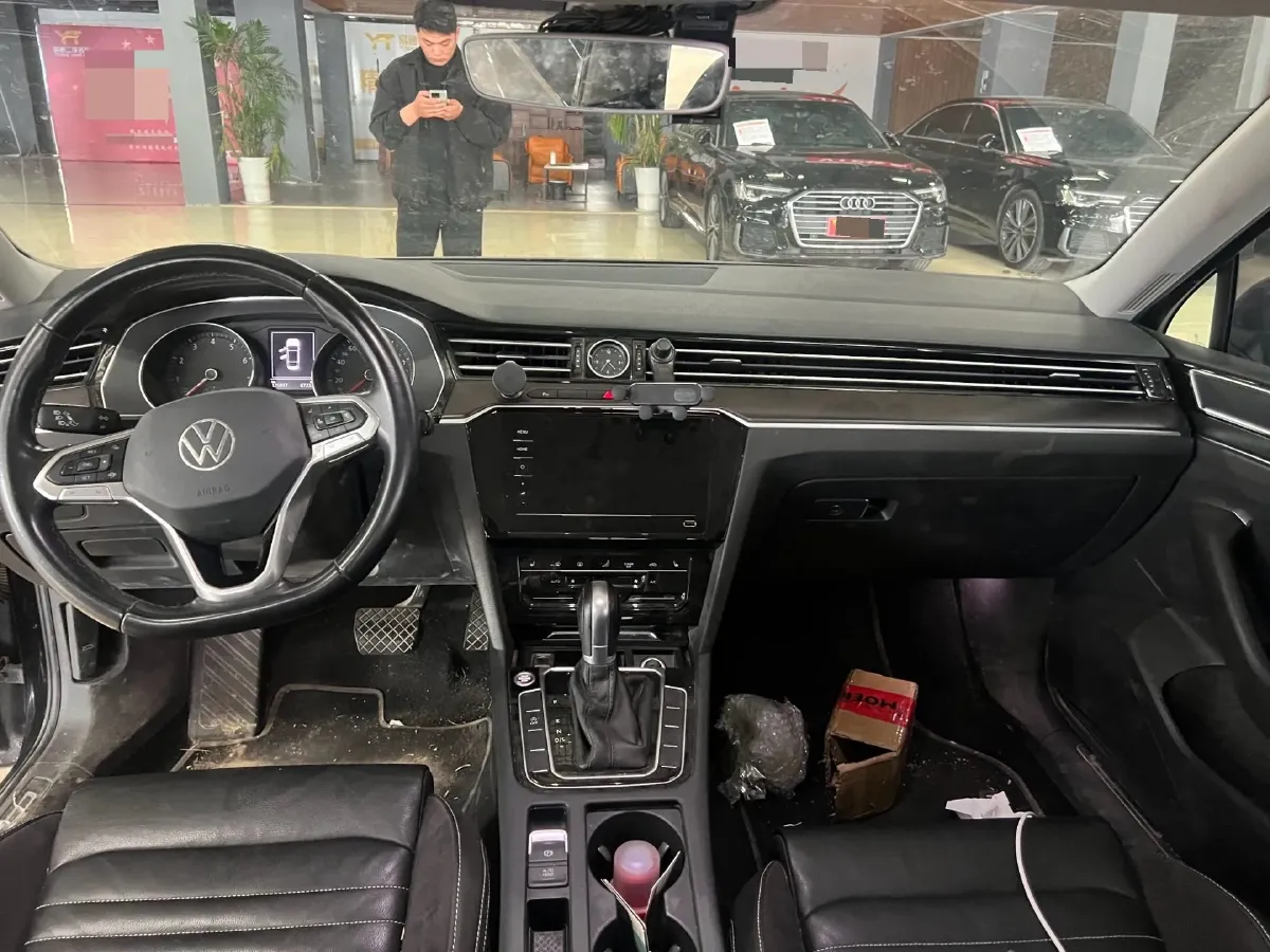 2020 Volkswagen Magotan 2.0T 186HP L4 7DCT,autocango,china used car exporter,china ev exporter,chinese used car exporter,chinese used ev exporter