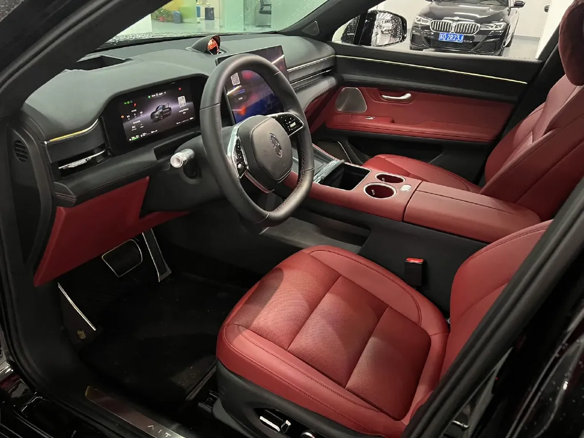 2025 AITO AITO M5 1.5T 152HP L4 REEV 42KWH,autocango,china used car exporter,china ev exporter,chinese used car exporter,chinese used ev exporter