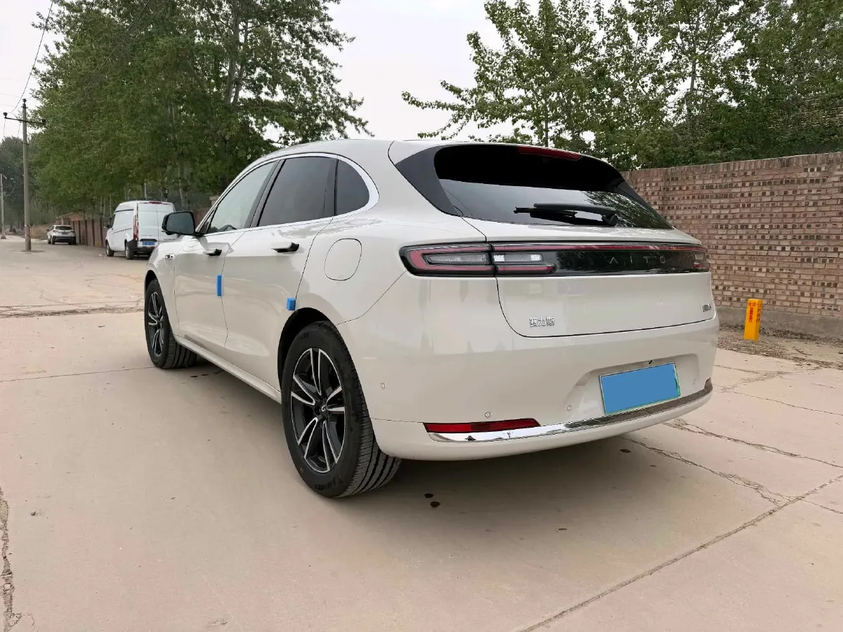 2025 AITO AITO M5 1.5T 152HP L4 REEV 42KWH,autocango,china used car exporter,china ev exporter,chinese used car exporter,chinese used ev exporter
