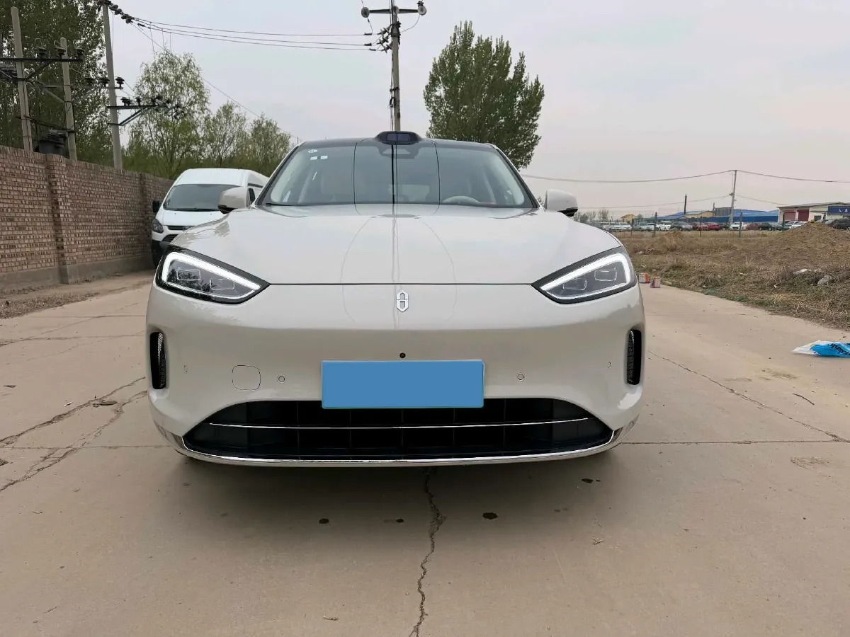 2025 AITO AITO M5 1.5T 152HP L4 REEV 42KWH,autocango,china used car exporter,china ev exporter,chinese used car exporter,chinese used ev exporter