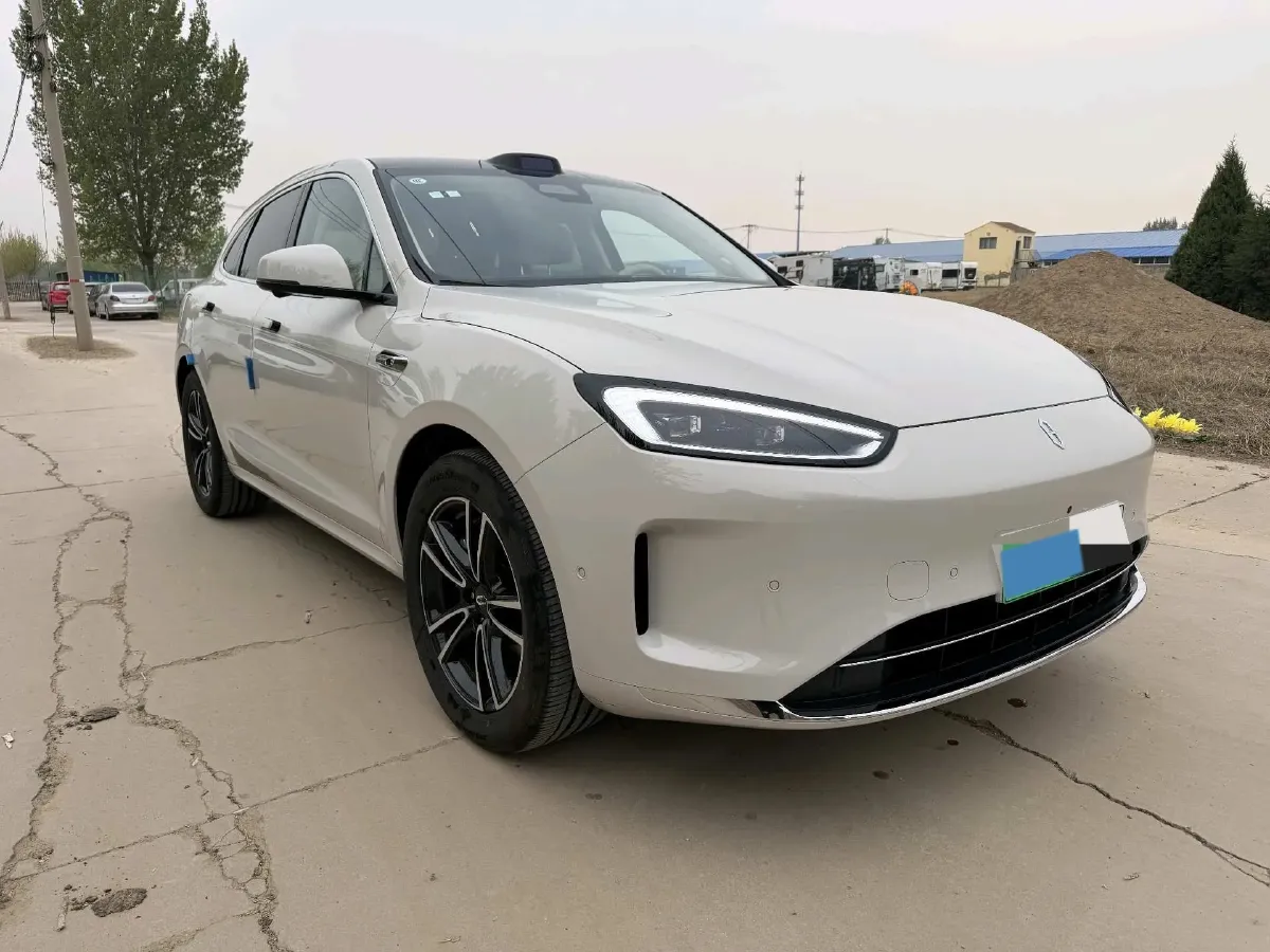 2025 AITO AITO M5 1.5T 152HP L4 REEV 42KWH,autocango,china used car exporter,china ev exporter,chinese used car exporter,chinese used ev exporter