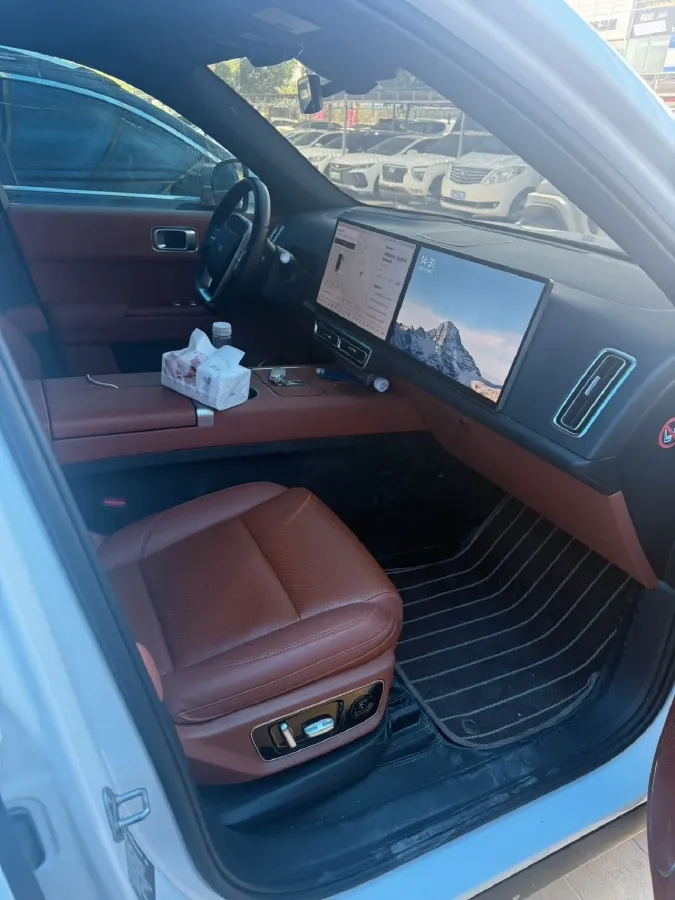 2023 Li L7 Range Extended 154HP REEV 40.9KWH,autocango,china used car exporter,china ev exporter,chinese used car exporter,chinese used ev exporter