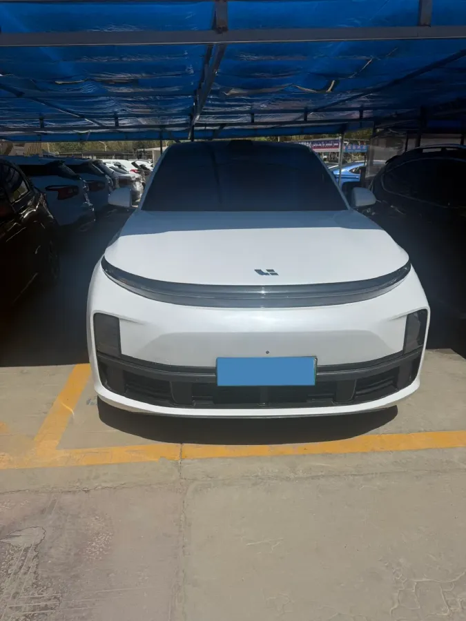 2023 Li L7 Range Extended 154HP REEV 40.9KWH,autocango,china used car exporter,china ev exporter,chinese used car exporter,chinese used ev exporter