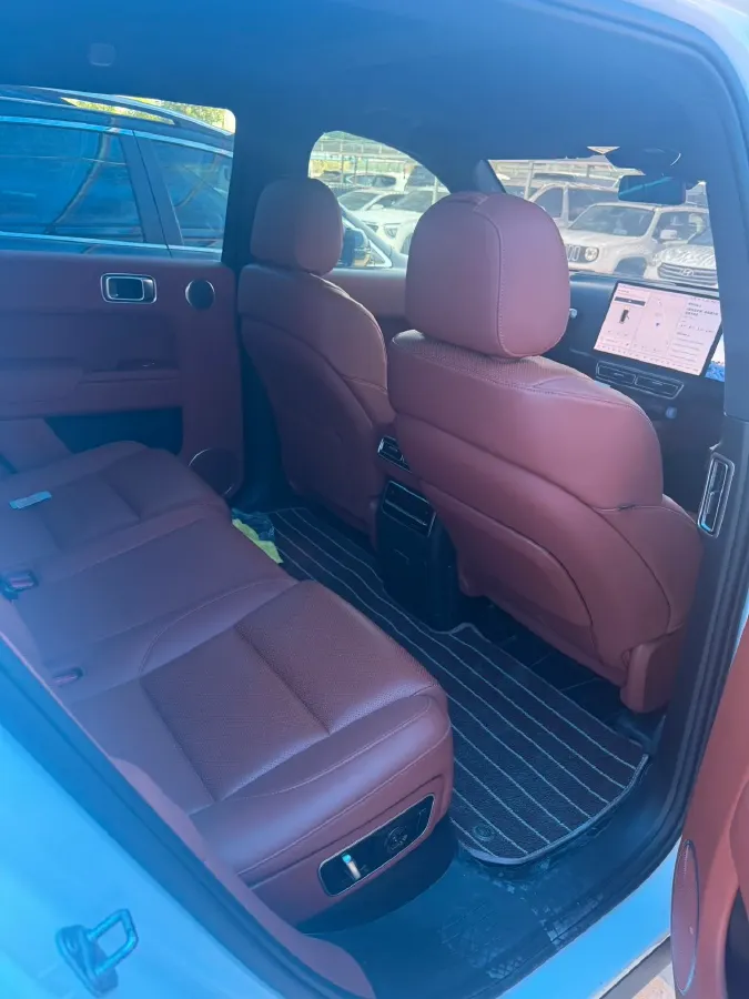 2023 Li L7 Range Extended 154HP REEV 40.9KWH,autocango,china used car exporter,china ev exporter,chinese used car exporter,chinese used ev exporter