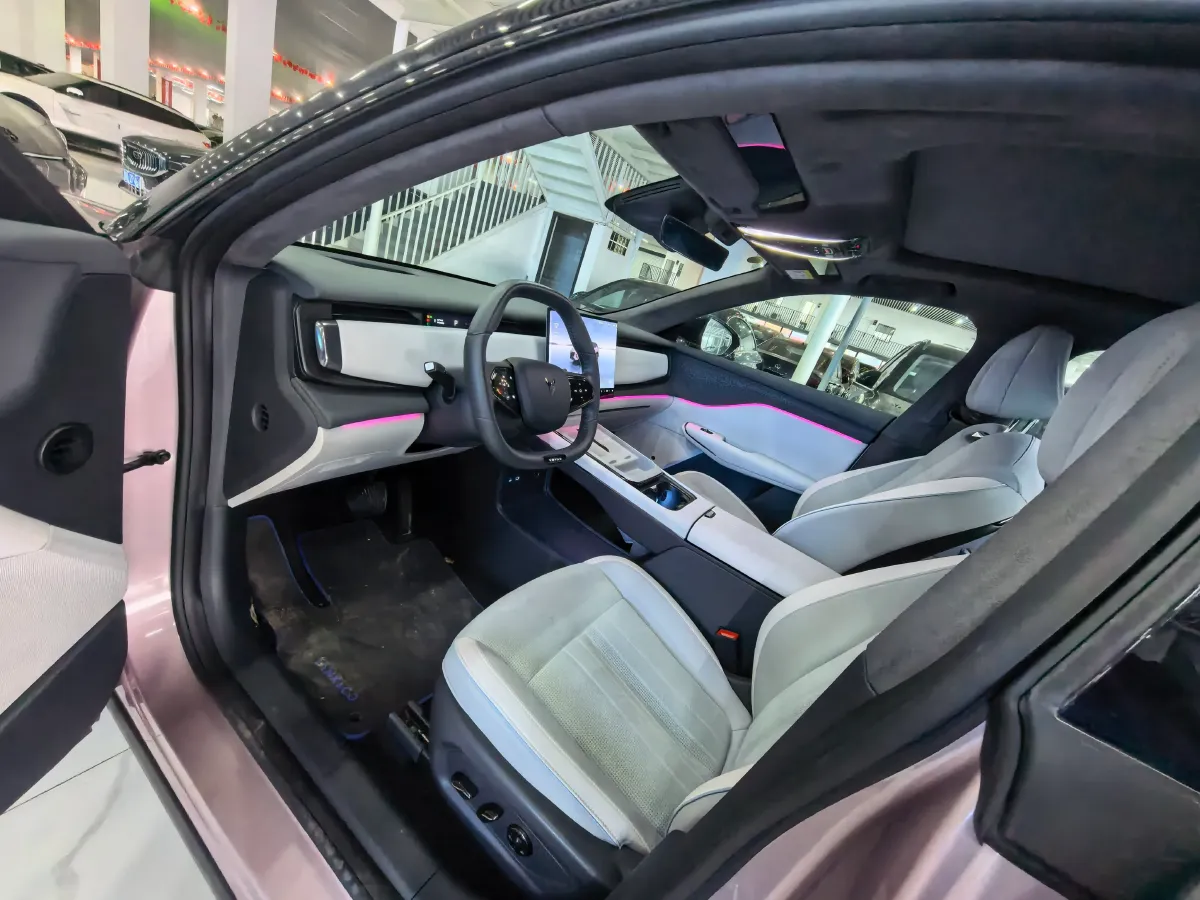 2024 Voyah ZhiYin BEV 77KWH,autocango,china used car exporter,china ev exporter,chinese used car exporter,chinese used ev exporter