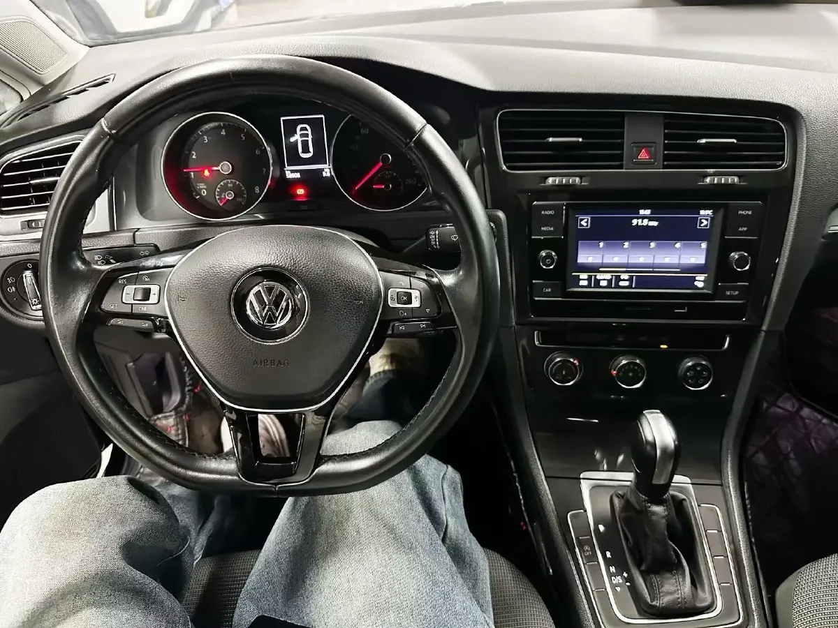 2018 Volkswagen Golf 1.4T 131HP L4 7DCT,autocango,china used car exporter,china ev exporter,chinese used car exporter,chinese used ev exporter