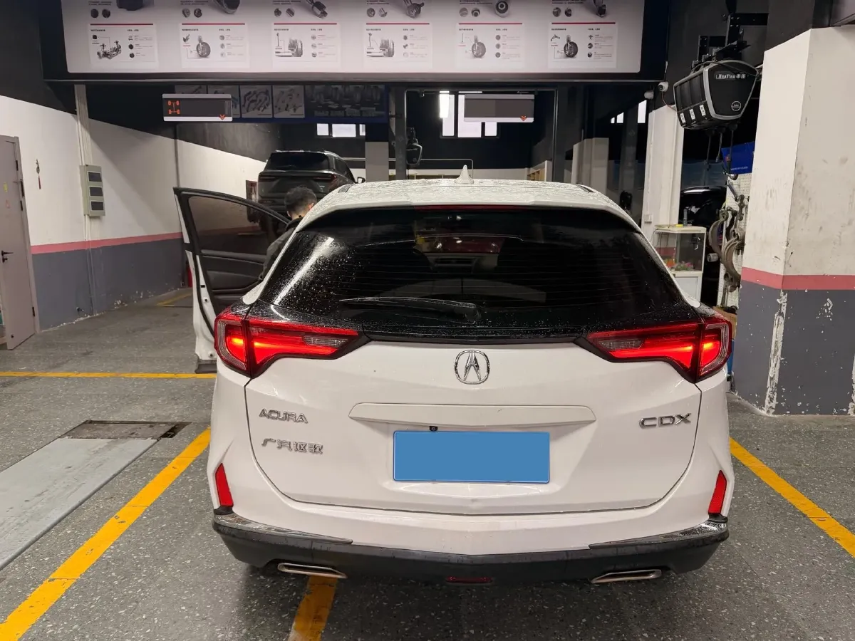 2019 Acura CDX 1.5T 182HP L4 8DCT,autocango,china used car exporter,china ev exporter,chinese used car exporter,chinese used ev exporter