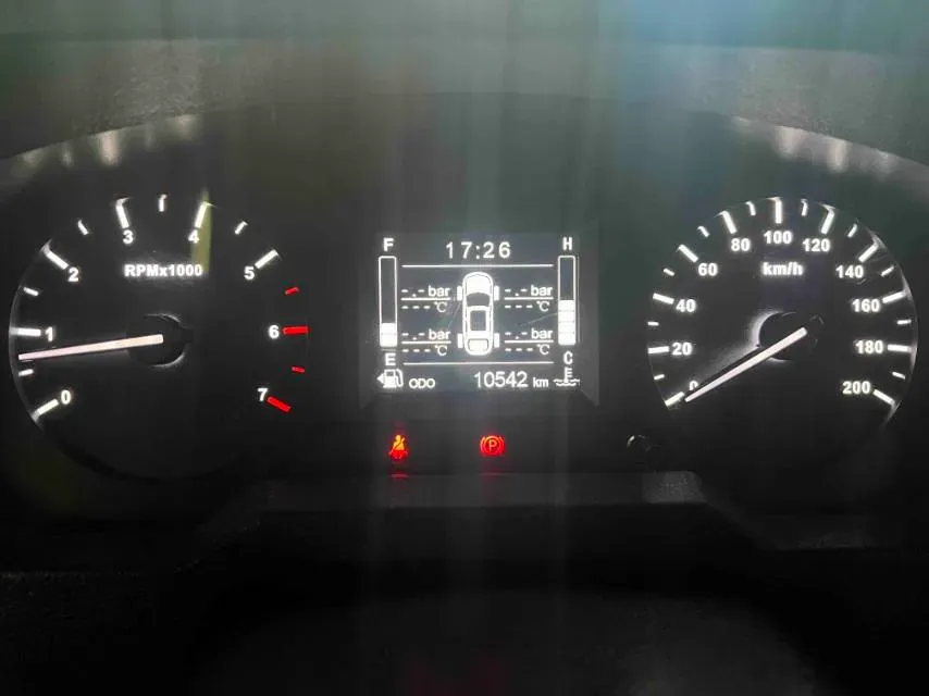 2019 MAXUS XinTu V80 2.0T 139HP L4 6MT,autocango,china used car exporter,china ev exporter,chinese used car exporter,chinese used ev exporter