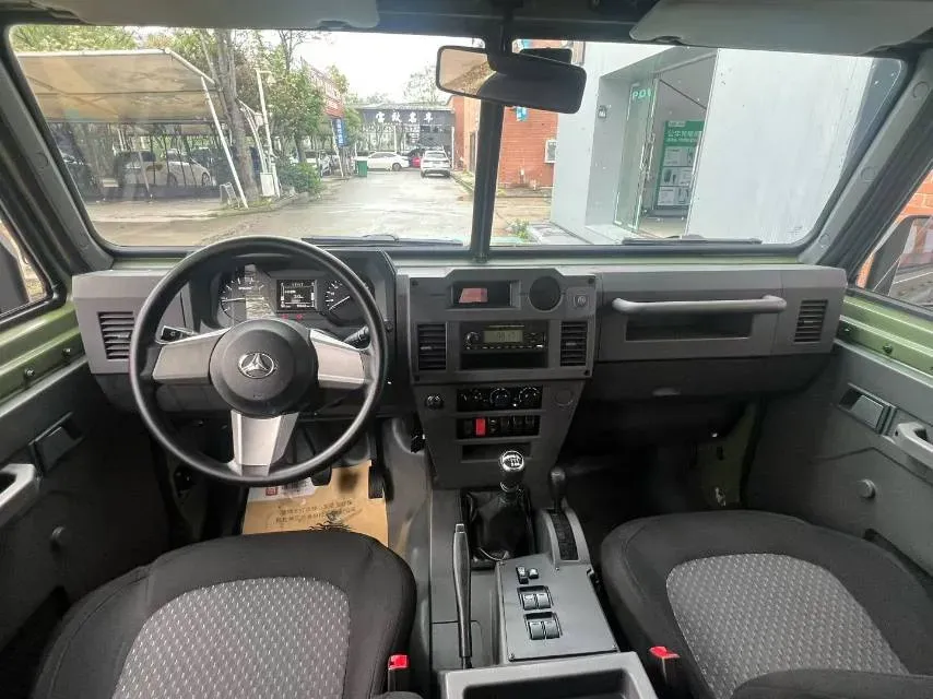 2019 MAXUS XinTu V80 2.0T 139HP L4 6MT,autocango,china used car exporter,china ev exporter,chinese used car exporter,chinese used ev exporter