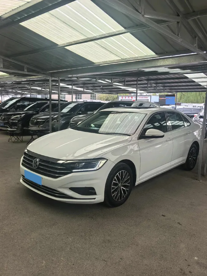 2019 Jeep Renegade 1.3T 173HP L4 7DCT,autocango,china used car exporter,china ev exporter,chinese used car exporter,chinese used ev exporter