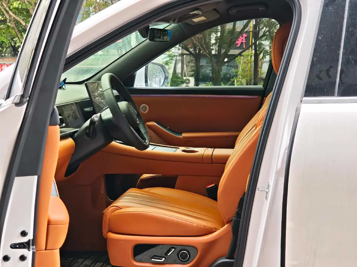 2026 AITO AITO M7 REEV 160HP REEV,autocango,china used car exporter,china ev exporter,chinese used car exporter,chinese used ev exporter