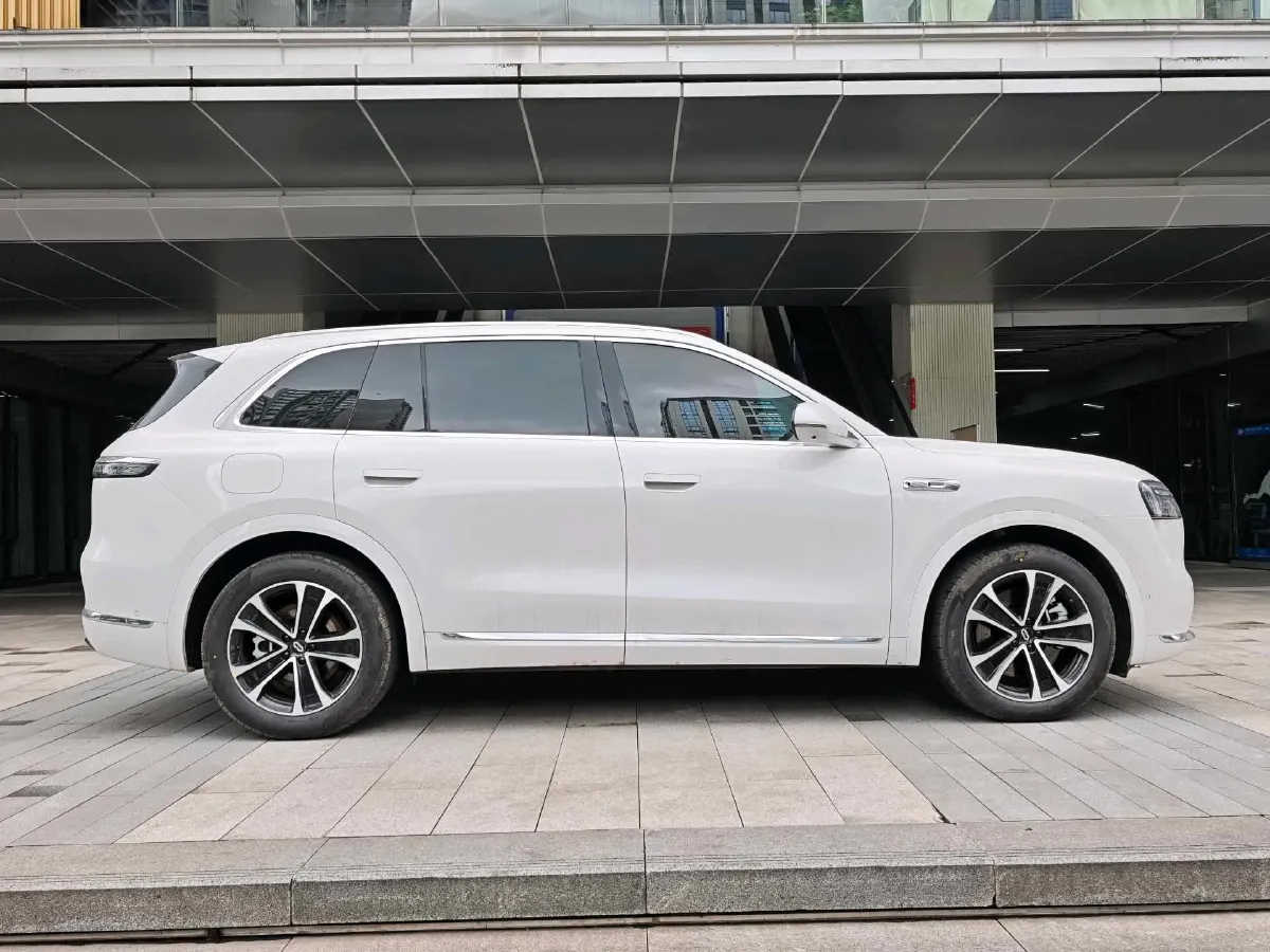 2026 AITO AITO M7 REEV 160HP REEV,autocango,china used car exporter,china ev exporter,chinese used car exporter,chinese used ev exporter