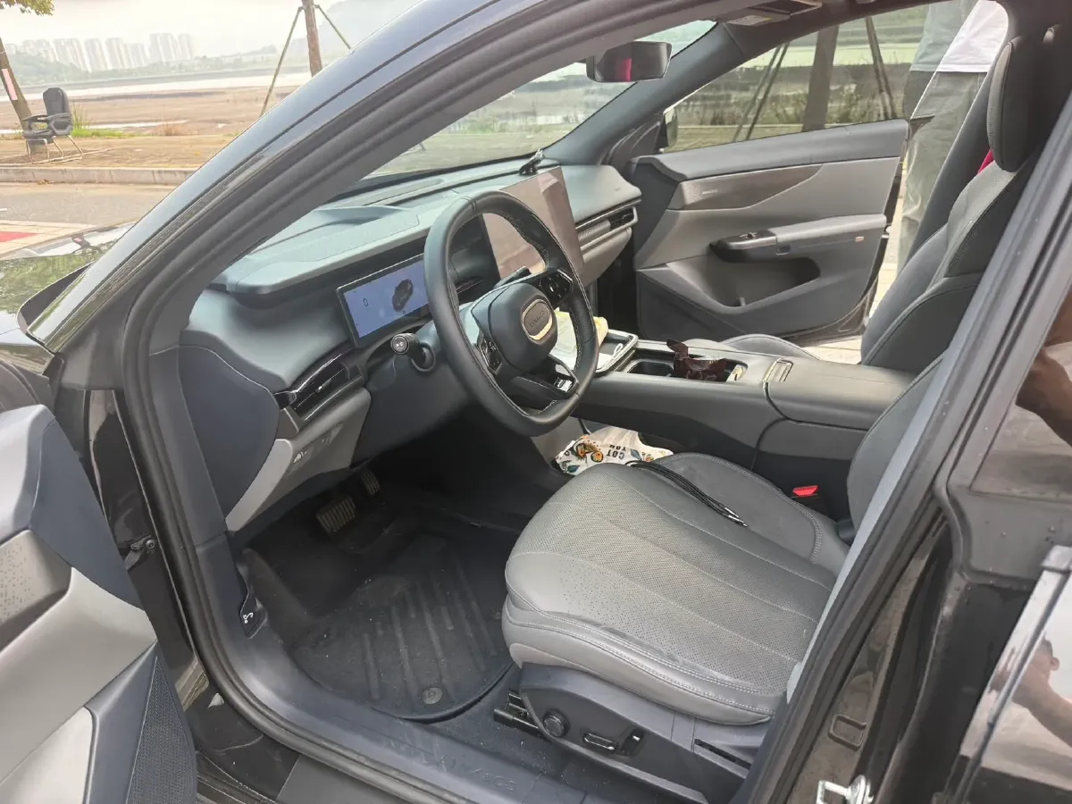 2024 LYNK&CO 07 EM-P 1.5T 163HP L4 3DHT PHEV 18.99KWH,autocango,china used car exporter,china ev exporter,chinese used car exporter,chinese used ev exporter