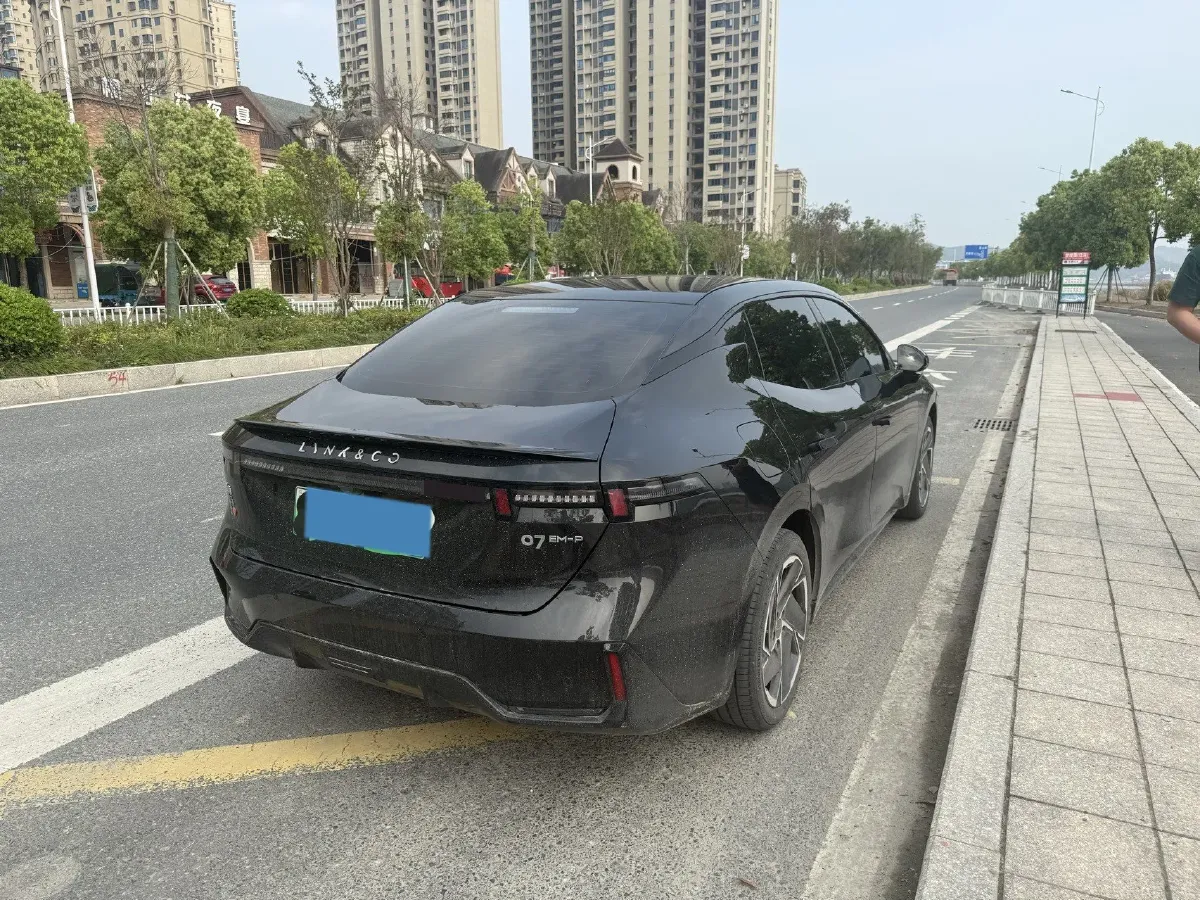 2024 LYNK&CO 07 EM-P 1.5T 163HP L4 3DHT PHEV 18.99KWH,autocango,china used car exporter,china ev exporter,chinese used car exporter,chinese used ev exporter