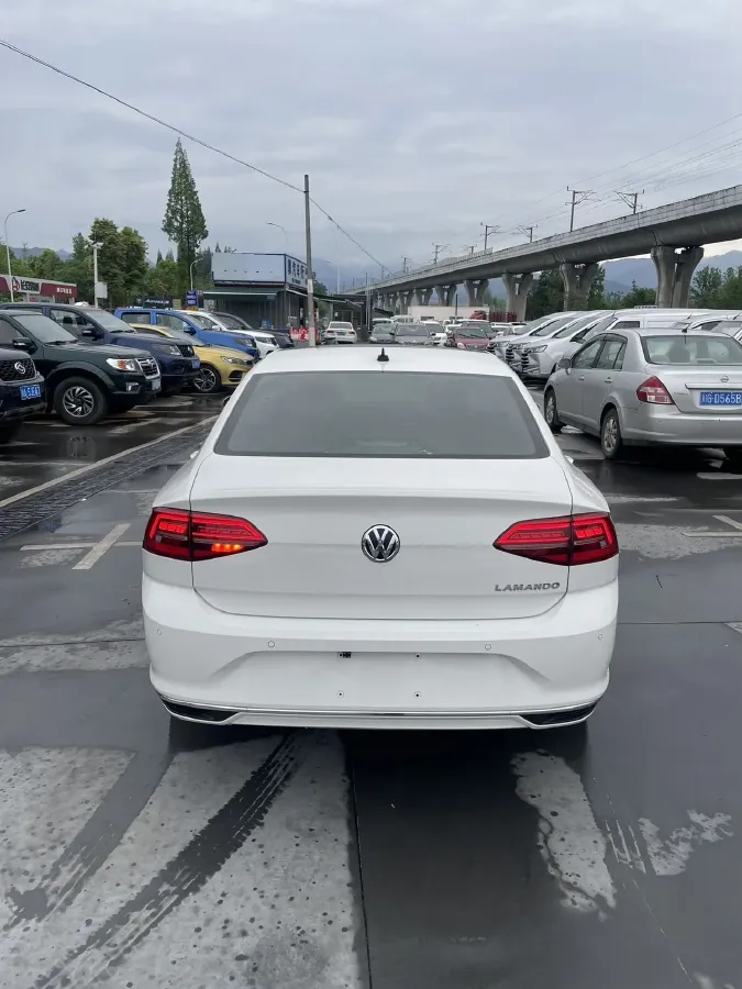 2019 Volkswagen T-Cross 1.4T 150HP L4 7DCT,autocango,china used car exporter,china ev exporter,chinese used car exporter,chinese used ev exporter