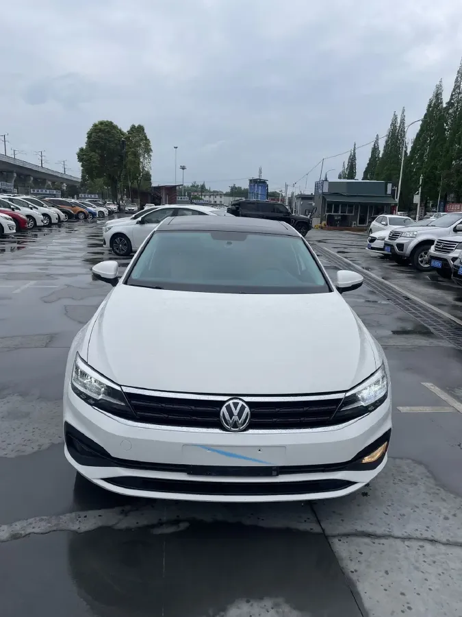 2019 Volkswagen T-Cross 1.4T 150HP L4 7DCT,autocango,china used car exporter,china ev exporter,chinese used car exporter,chinese used ev exporter