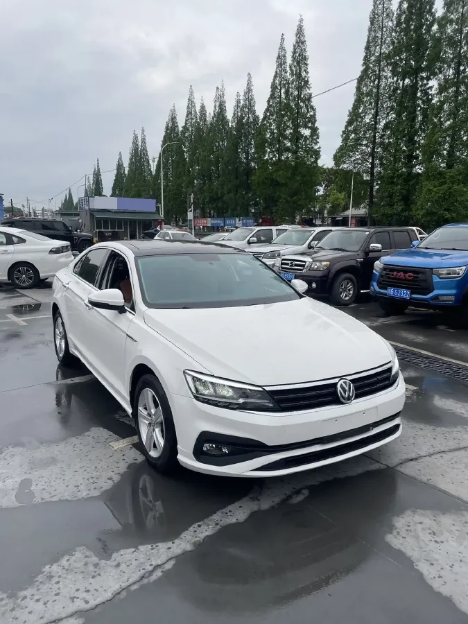 2019 Volkswagen T-Cross 1.4T 150HP L4 7DCT,autocango,china used car exporter,china ev exporter,chinese used car exporter,chinese used ev exporter