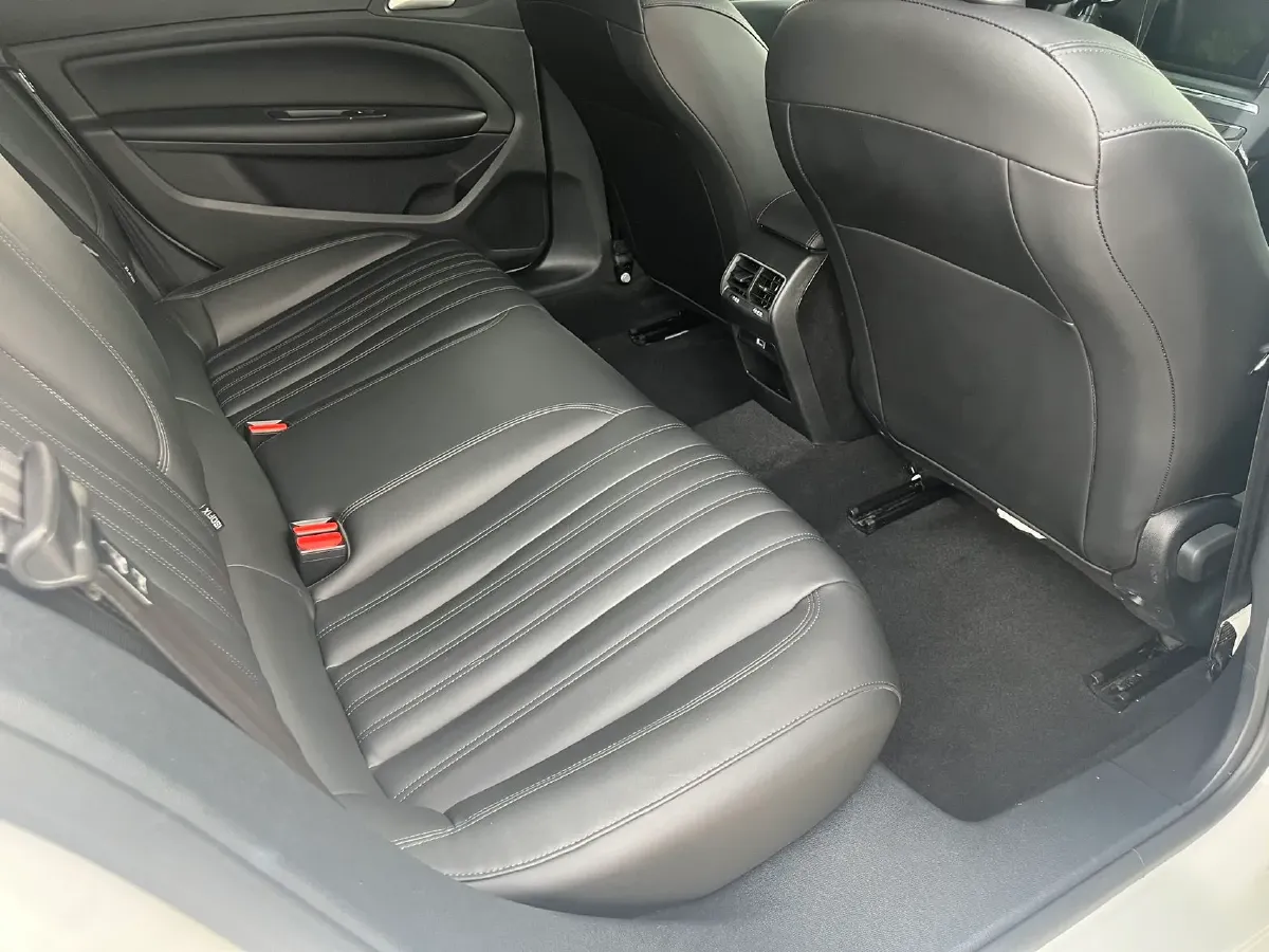 2020 Peugeot 408 1.6T 170HP L4 6AT,autocango,china used car exporter,china ev exporter,chinese used car exporter,chinese used ev exporter