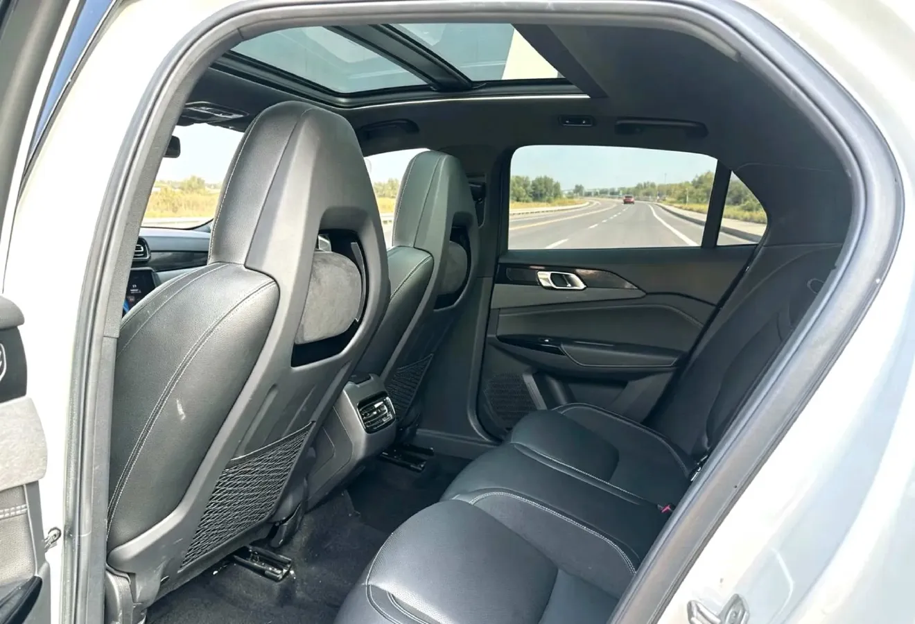 2021 LYNK&CO 03 1.5T 180HP L3 7DCT,autocango,china used car exporter,china ev exporter,chinese used car exporter,chinese used ev exporter