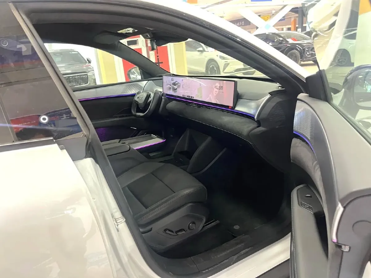 2023 Honda CR-V 2.0L 150HP L4 E-CVT PHEV 17.7KWH,autocango,china used car exporter,china ev exporter,chinese used car exporter,chinese used ev exporter