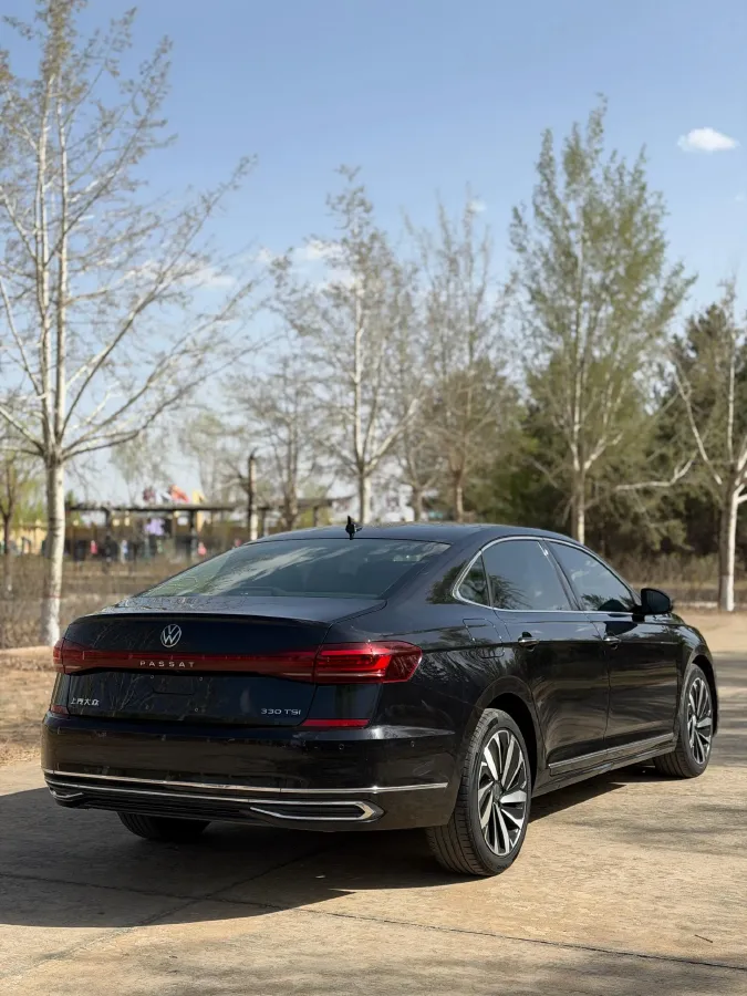 2021 Volkswagen Passat 2.0T 186HP L4 7DCT,autocango,china used car exporter,china ev exporter,chinese used car exporter,chinese used ev exporter