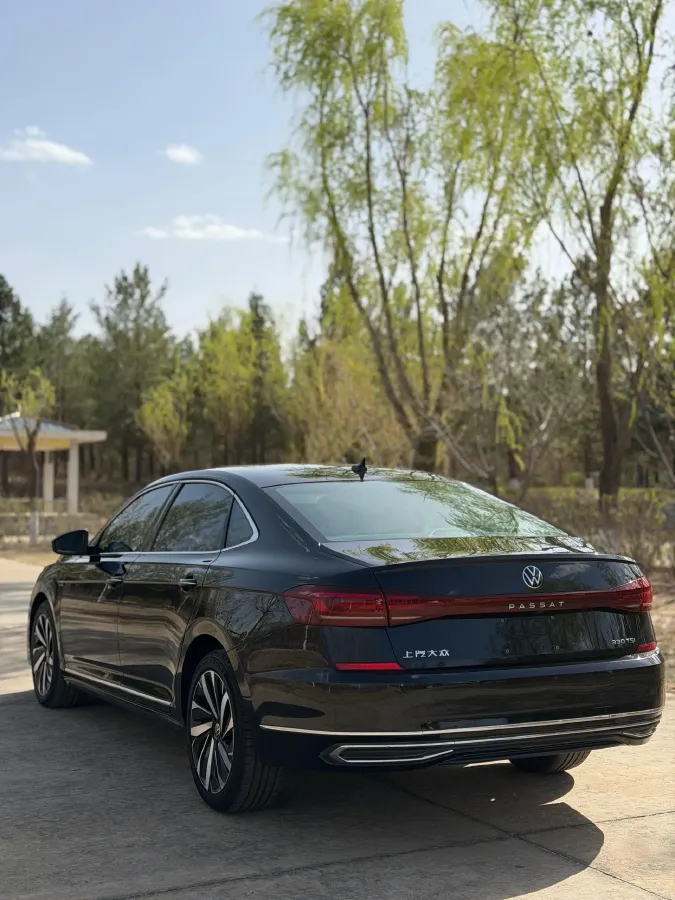 2021 Volkswagen Passat 2.0T 186HP L4 7DCT,autocango,china used car exporter,china ev exporter,chinese used car exporter,chinese used ev exporter
