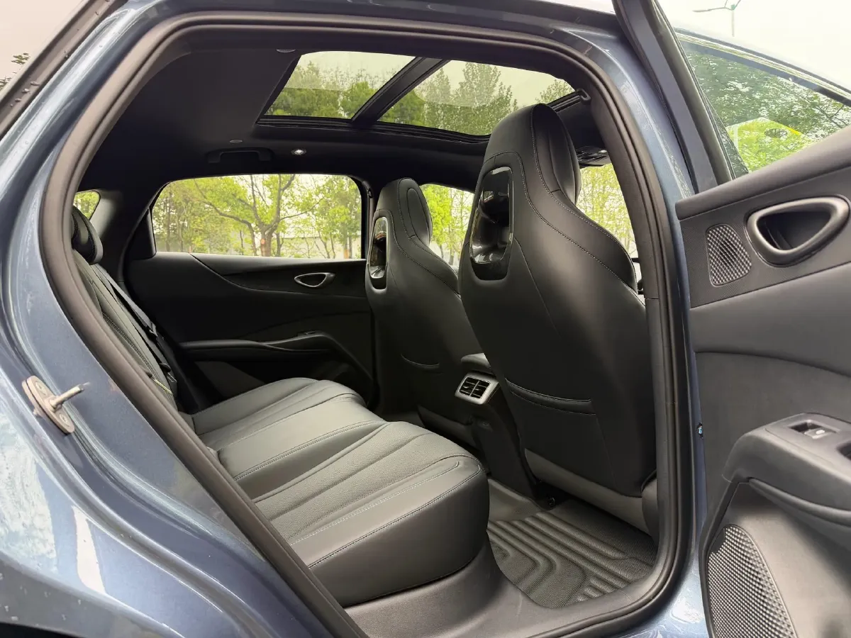 2025 BYD Seal 06 BEV,autocango,china used car exporter,china ev exporter,chinese used car exporter,chinese used ev exporter