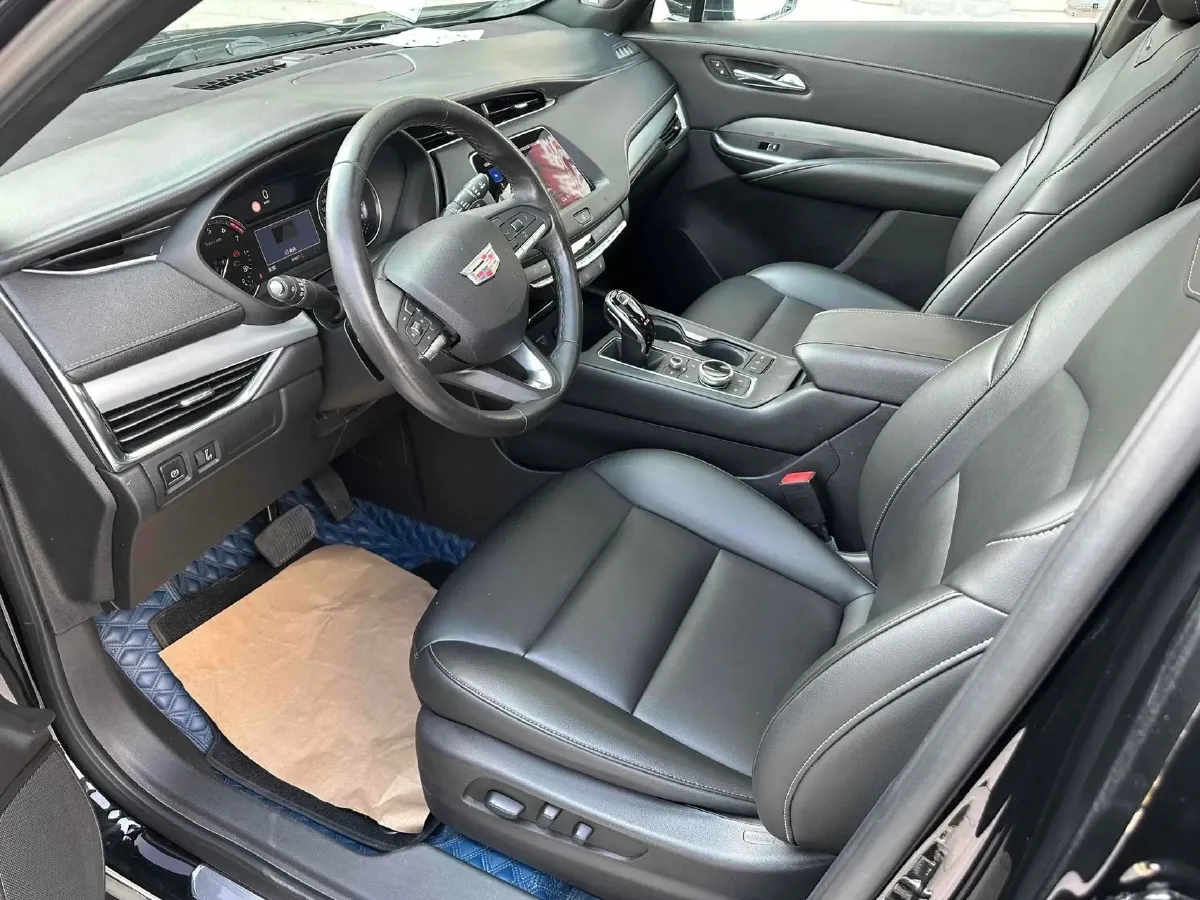 2020 Cadillac XT4 2.0T 241HP L4 9AT,autocango,china used car exporter,china ev exporter,chinese used car exporter,chinese used ev exporter