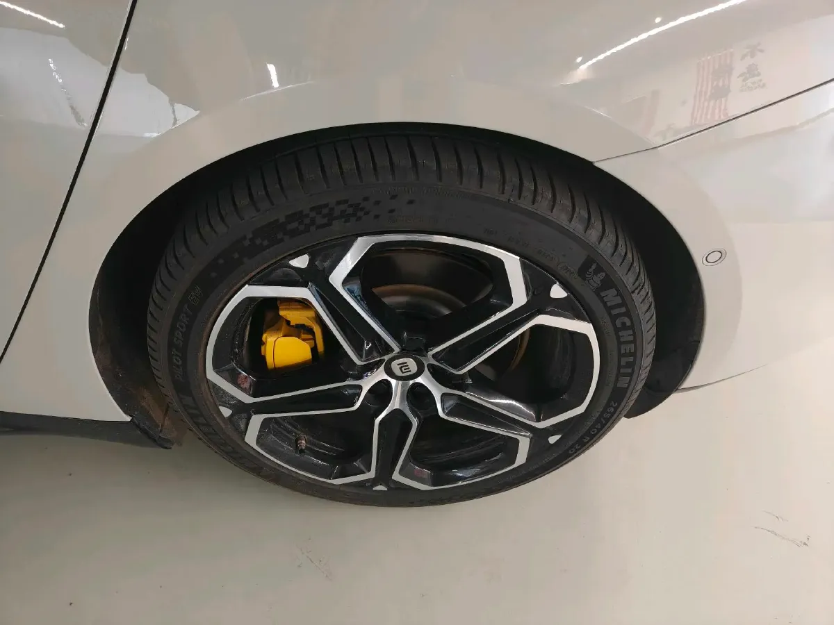 2024 MI SU7 BEV 101KWH,autocango,china used car exporter,china ev exporter,chinese used car exporter,chinese used ev exporter