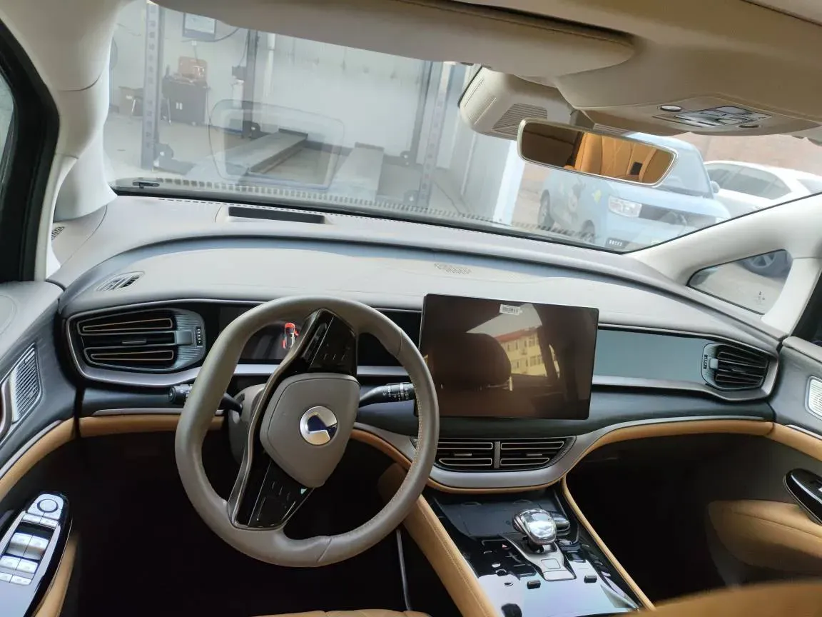 2022 Mercedes-Benz GLC Class 2.0T 197HP L4 9AT,autocango,china used car exporter,china ev exporter,chinese used car exporter,chinese used ev exporter