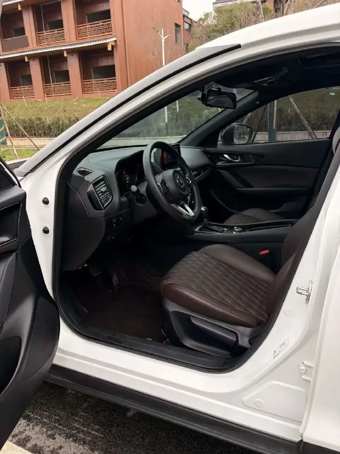 2021 Mazda CX-4 2.0L 158HP L4 6AT,autocango,china used car exporter,china ev exporter,chinese used car exporter,chinese used ev exporter